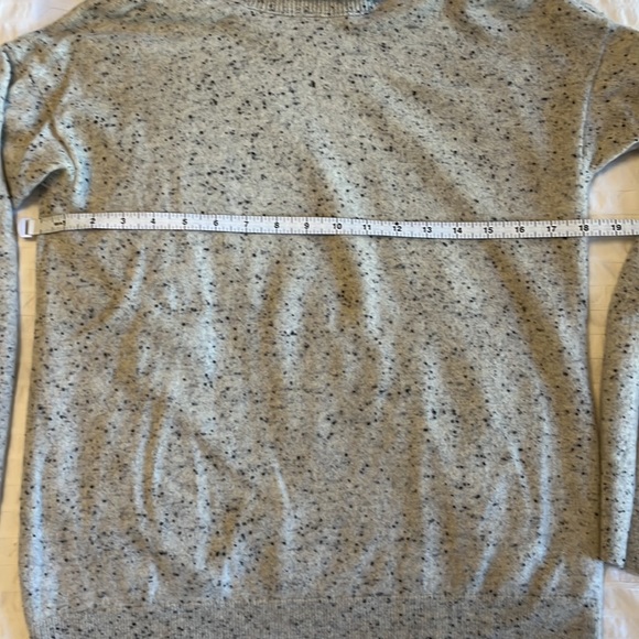 LAST CHANCE Everlane Cashmere Rib Turtleneck Sweater Donegal Grey Small - Picture 5 of 8